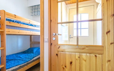 Outapailakka J 10: Træ, Sommerhus, Bjælkehytte, Skov, Skur, Garden Bygninger, Lærk, Woodland, Bejdse