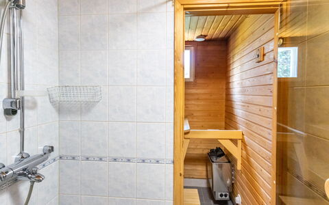 Outapailakka J 10: Træ, Sommerhus, Bjælkehytte, Skov, Skur, Garden Bygninger, Lærk, Woodland, Bejdse