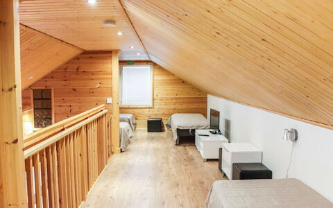 Lampitaival 6B: Møbel, Indretning, Gulvbelægning, Etage, Bord, Loft, Køkken & Spisebord, Belysning, Stol, Hjem