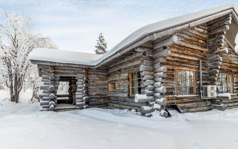 Kultarinne: Møbel, Indretning, Gulvbelægning, Etage, Bord, Loft, Køkken & Spisebord, Belysning, Stol, Hjem