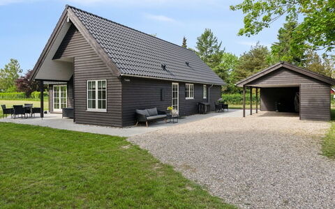 Emmalina - 1.3Km from the Sea: Hus, Hjem, Dør, Tag, Sommerhus, Estate, Have, Skygge, Sidespor, Gård