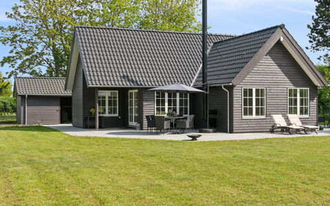 Emmalina - 1.3Km from the Sea: Hus, Hjem, Dør, Tag, Sommerhus, Estate, Have, Skygge, Sidespor, Gård