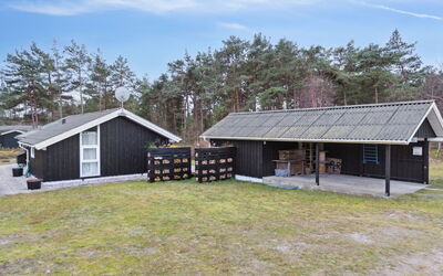 Pauliina - 500M from the Sea
