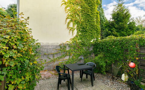 Kornblume: Himmel, Bygning, Sne, Hældning, Træ, Hus, Træ, Plante, Fryser, Bjergkæde
