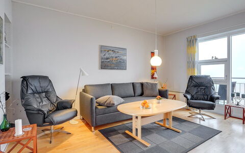 Kulben: Blå, Busk, Sommerhus, Bunddække, Have, Estate, Skygge, Landscaping, Stuehus, Eco Hotel