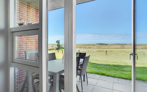 Kulben: Blå, Busk, Sommerhus, Bunddække, Have, Estate, Skygge, Landscaping, Stuehus, Eco Hotel