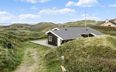 Mirla - 50M from the Sea