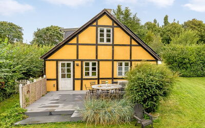Hughlek - 1.5Km from the Sea