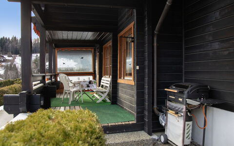 Kil-Ukru: Træ, Dør, Bejdse, Hårdttræ, Sommerhus, Sidespor, Veranda, Planke, Bjælkehytte, Gård