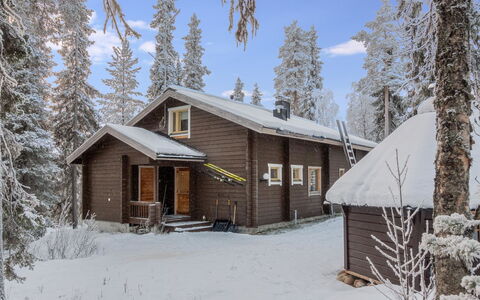 Lysti: Landdistrikt, Hill Station, Landsby, Bjergkæde, Dal, Bjerglandsby, Alps, Eco Hotel, Altan, Hotel