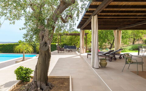 Casa Cortese - Noto, Sicilia: Plante, Ejendom, Stol, Bord, Træ, Skygge, Træ, Fritid, Udendørs Møbler, Ejendom