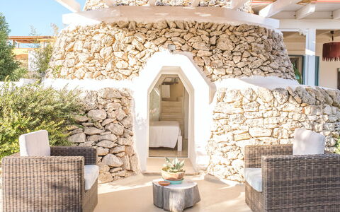 Villa Trullo - Torricella, Puglia: Ejendom, Plante, Indretning, Bygning, Himmel, Mursten, Væg, Ejendom, Landskab, Stenmur