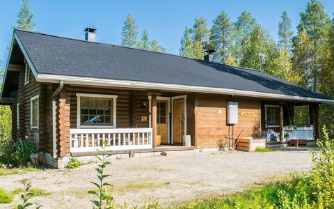 Mötönpesä 2: Sommerhus, Hus, Hjem, Garden Bygninger, Sidespor, Bjælkehytte, Stuehus, Estate, Skur, Gård