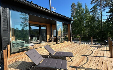 Villa Aava: Træ, Bank, Hus, Sommerhus, Sø, Dam, Skov, Bjælkehytte