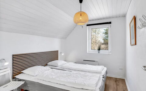 Malti - 1.3Km from the Sea: Væg, Træ, Seng, Soveværelse, Indretning, Loft, Etage, Gulvbelægning, Sengetøj, Møbel