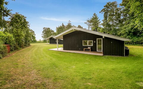 Majvor - 200M from the Sea: Træ, Hjem, Veranda, Dæk, Hårdttræ, Tag, Bejdse, Trægulve, Eco Hotel