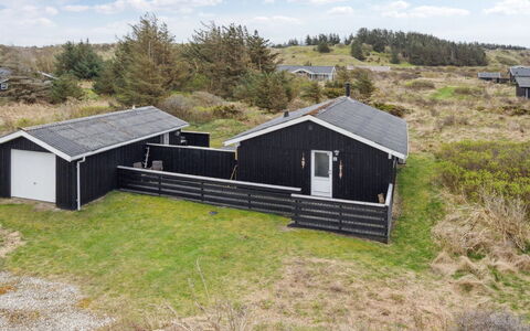 Zina - 600M from the Sea: Tag, Sommerhus, Land Lot, Hjem, Landdistrikt, Skur, Garden Bygninger, Sidespor, Gård