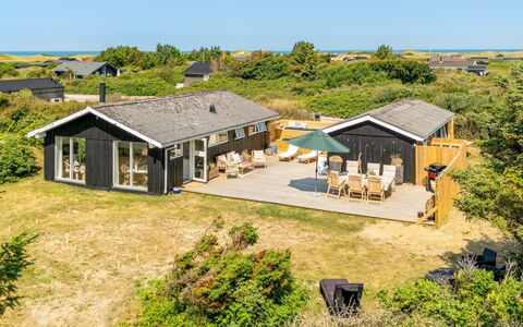 Zina - 600M from the Sea: Hjem, Sommerhus, Estate, Eco Hotel