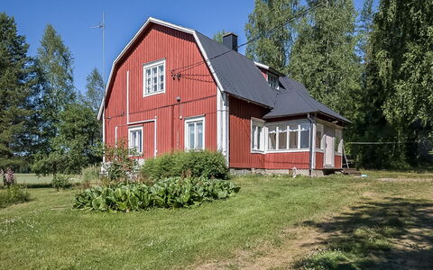 Lehtola: Svømmepøl, Udvej, Udendørs Møbler, Design, Skygge, Landscaping, Hotel, Water Feature, Eco Hotel