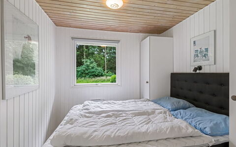 Tancred - 30Km from the Sea: Soveværelse, Træ, Seng, Indretning, Loft, Sengetøj, Sengetøj, Gulvbelægning, Etage, Bed Frame