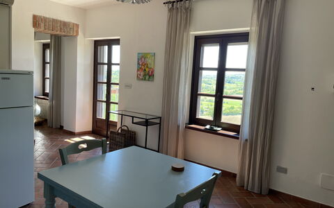 Casa 'il Nocciolo': Bord, Ejendom, Møbel, Vindue, Loftsventilator, Bygning, Træ, Stol, Indretning