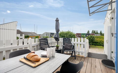 Sebiorn - 5M from the Sea: Møbel, Udendørs Møbler, Hjem, Stol, Dæk, Udendørs Bord, Skygge, Veranda, Hårdttræ, Gårdhave