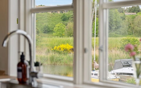 Sebiorn - 5M from the Sea: Svømmepøl, Ferieby