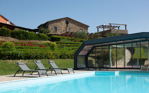 Villa Trivigno: Skygge, Markise, Svømmepøl