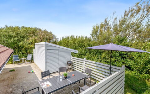 Danica - 500M from the Sea: Loft, Gulvbelægning, Indretning, Etage, Kompositmateriale, Møbel, Udvej, Hotel, Design, Dagslys
