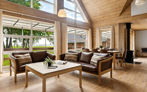 Månviva - 150M to the Fjord: Blå, Busk, Sommerhus, Bunddække, Have, Estate, Skygge, Landscaping, Stuehus, Eco Hotel