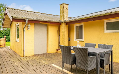 Stefanka - 225M from the Sea: Hus, Hjem, Tag, Sommerhus, Estate, Landscaping, Garden Bygninger, Sidespor, Stuehus