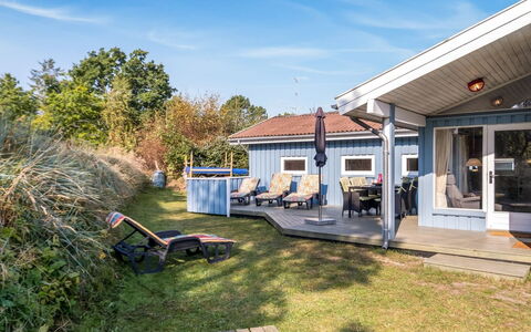 Amai - 100M from the Sea: Træ, Hjem, Veranda, Dæk, Hårdttræ, Tag, Bejdse, Trægulve, Eco Hotel