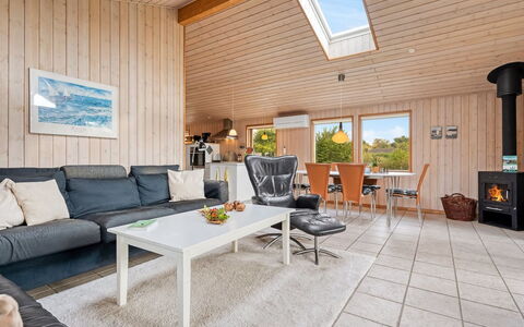 Dagna - 400M from the Sea: Bjergrige Landskabsformer, Bjerg, Bakke, Bjergkæde, Hill Station, Menneskelig Bosættelse, Urban Design, Alps, Dal, Topmøde