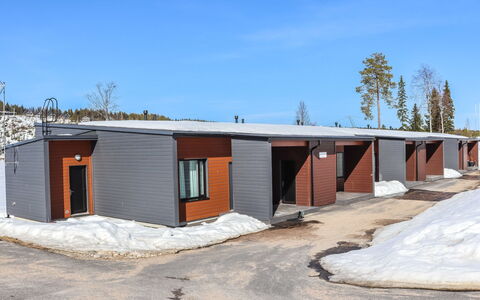 Sun &Amp; Skivillas 5. (3Mh): Møbel, Indretning, Gulvbelægning, Etage, Bord, Loft, Køkken & Spisebord, Belysning, Stol, Hjem