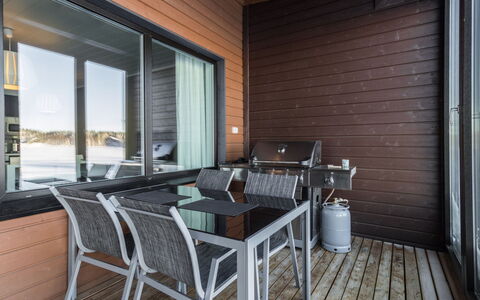 Sun &Amp; Skivillas 5. (3Mh): Møbel, Indretning, Gulvbelægning, Etage, Bord, Loft, Køkken & Spisebord, Belysning, Stol, Hjem