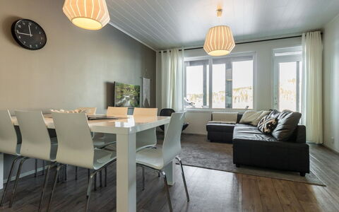 Sun&Skivillas 5. (3Mh): Svømmepøl, Udvej, Udendørs Møbler, Design, Skygge, Landscaping, Hotel, Water Feature, Eco Hotel