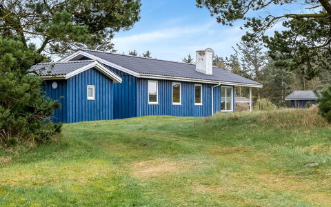 Conny - 350M from the Sea: Tag, Hus, Hjem, Sommerhus, Dør, Sidespor, Dæk, Veranda, Planke, Hårdttræ