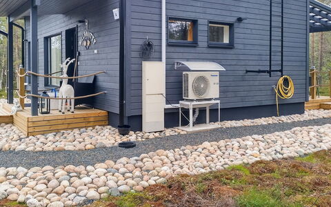 Hillaniitty: Sidespor, Hjem, Dør, Sommerhus, Garden Bygninger, Have, Gård, Backyard, Design