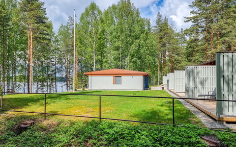 Mäntyranta 1: Træ, Land Lot, Skygge, Woodland, Garden Bygninger, Landscaping, Skur, Lærk, Bjælkehytte