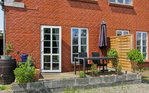 Ilsabe - 25Km from the Sea: Loft, Gulvbelægning, Indretning, Etage, Kompositmateriale, Møbel, Udvej, Hotel, Design, Dagslys