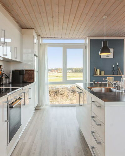 Truls - 700M from the Sea