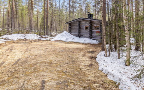Kelomökki 2: Altan, Lejlighed, Skygge, Glas, Ejerlejlighed, Gelænder, Veranda, Dagslys, Dæk, Udendørs Møbler