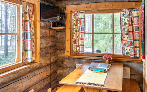 Kelomökki 2: Altan, Lejlighed, Skygge, Glas, Ejerlejlighed, Gelænder, Veranda, Dagslys, Dæk, Udendørs Møbler
