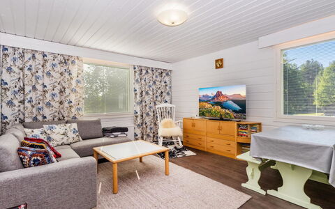 Vierastupa: Landdistrikt, Hill Station, Landsby, Bjergkæde, Dal, Bjerglandsby, Alps, Eco Hotel, Altan, Hotel