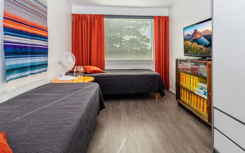 Vierastupa: Landdistrikt, Hill Station, Landsby, Bjergkæde, Dal, Bjerglandsby, Alps, Eco Hotel, Altan, Hotel