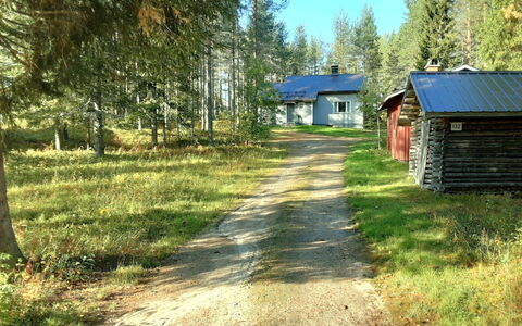 Mokko-Mökki: Landdistrikt, Hill Station, Landsby, Bjergkæde, Dal, Bjerglandsby, Alps, Eco Hotel, Altan, Hotel