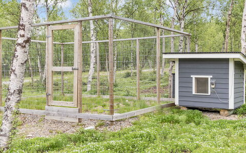 Mökki Tenolla: Møbel, Stol, Udendørs Møbler, Bord, Træ, Udendørs Bord, Køkken & Spisebord, Skygge, Have, Paraply