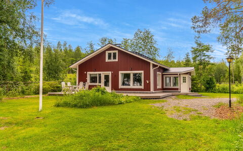 Villa Kuorinka: Bygning, Træ, Hus, Hjem, Sommerhus, Tag, Land Lot, Landdistrikt, Menneskelig Bosættelse