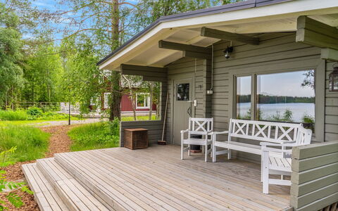 Villa Kuorinka: Træ, Veranda, Dæk, Hjem, Sommerhus, Hårdttræ, Planke, Sidespor, Have, Garden Bygninger