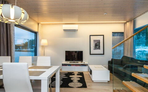 Villa Joutseno: Svømmepøl, Udvej, Udendørs Møbler, Design, Skygge, Landscaping, Hotel, Water Feature, Eco Hotel
